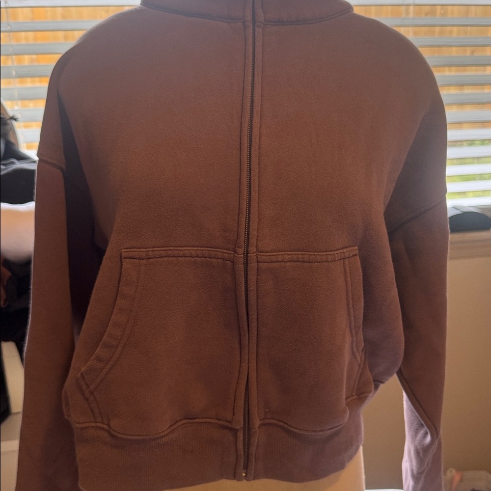 Aritzia TNA purple Zip-Up Sweatshirt - Picture 5 of 6